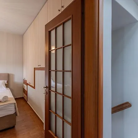 Serenity 3br アパート