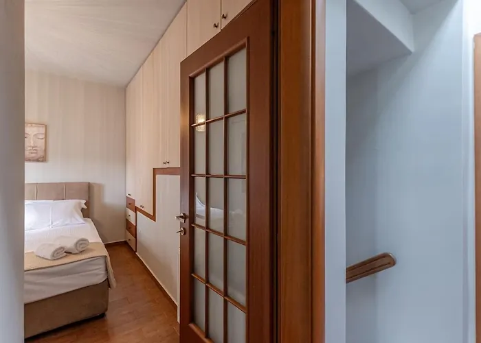 Serenity 3br Apartment